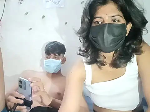 rubisassy14 online show from April 7, 8:26 am