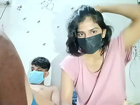 rubisassy14 online show from April 9, 7:30 pm