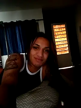 Snapshot of kimtatuada chatting on July 29, 2:37 pm kimtatuada online show from July 29, 2:37 pm