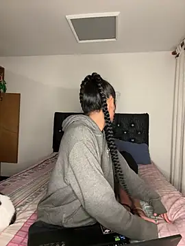 Sun lynx Love online show from June 7, 2:59 am