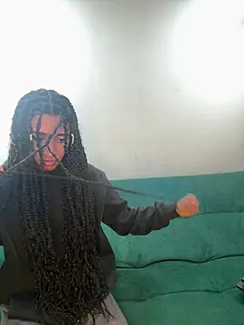 Snapshot of Sun_lynx_Love chatting on June 27, 7:19 pm Sun lynx Love online show from June 27, 7:19 pm