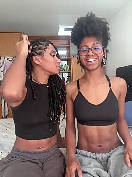 Snapshot of Sun_lynx_Love chatting on July 22, 7:05 pm Sun lynx Love online show from July 22, 7:05 pm