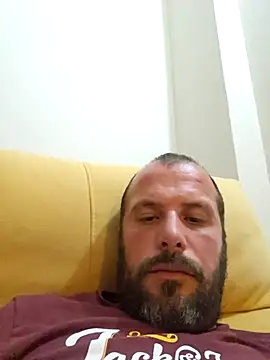 Snapshot of SuperDotadoX29 chatting on April 7, 11:37 pm SuperDotadoX29 online show from April 7, 11:37 pm