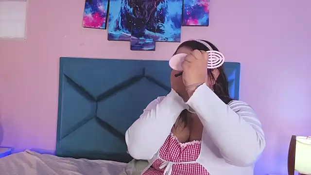 AleSweet 1 online show from April 17, 12:19 pm