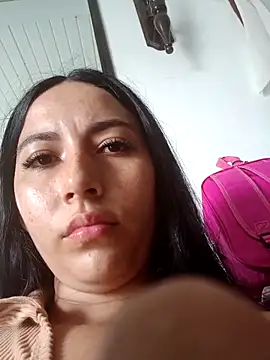 Ann Houston online show from April 15, 8:09 pm