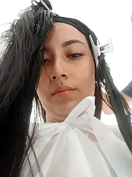 Ann Houston online show from April 17, 8:12 pm