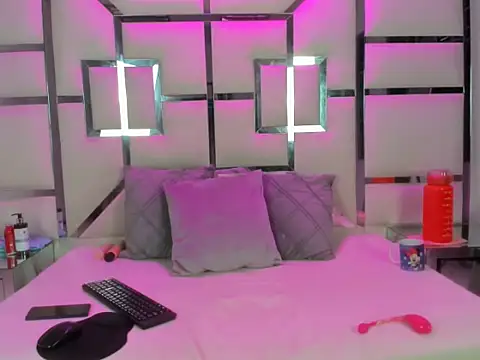 AntonelaBlaze online show from April 18, 3:43 am