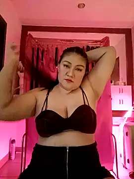 dominalisa online show from May 6, 10:20 am