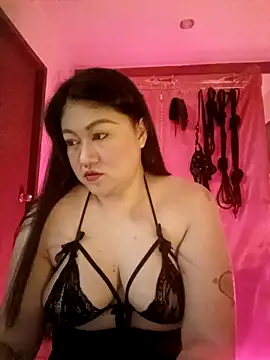 dominalisa online show from May 9, 11:48 am