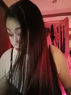 dominalisa online show from May 21, 2:24 pm