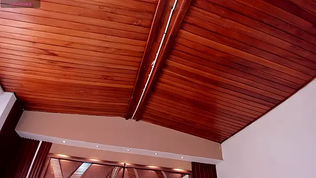 zoelins online show from April 18, 7:58 pm