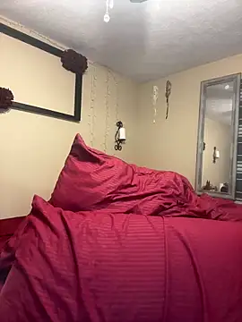 taylorsunshine online show from April 9, 12:10 am