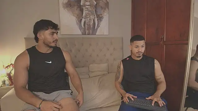 Maxi and Ares online show from July 10, 7:27 pm