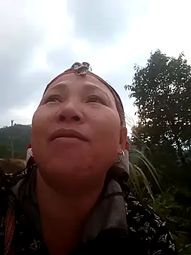 jikey-bibi online show from April 10, 11:15 am