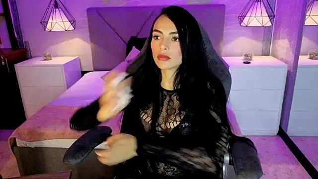 brendasweet10 online show from April 11, 7:45 am