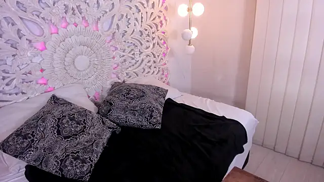 Clehon grant online show from April 15, 7:58 pm