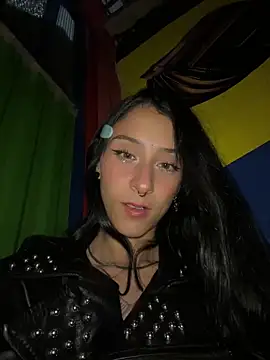 lhiamfitt10 online show from April 11, 4:28 am