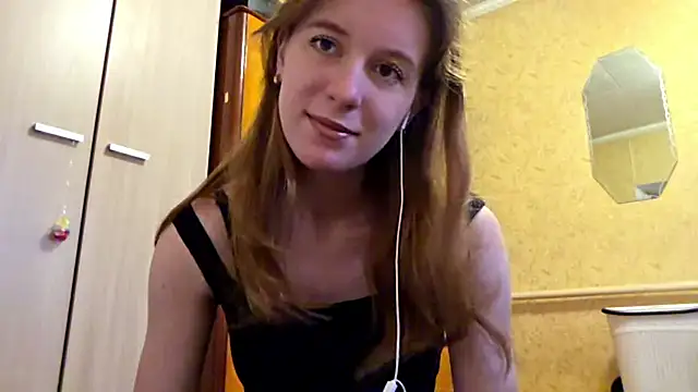 DonnaKuc online show from April 9, 6:19 am