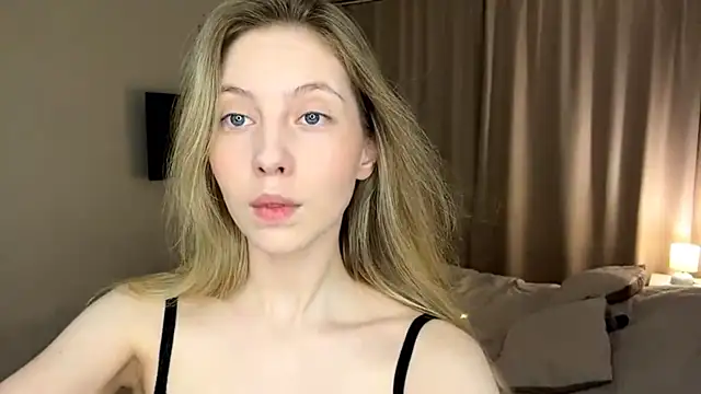 SofiaVelour online show from April 8, 5:35 pm