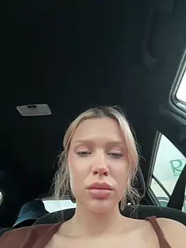 Girl-Mia online show from June 2, 4:25 am