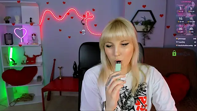 marta smith1 online show from April 16, 9:04 pm