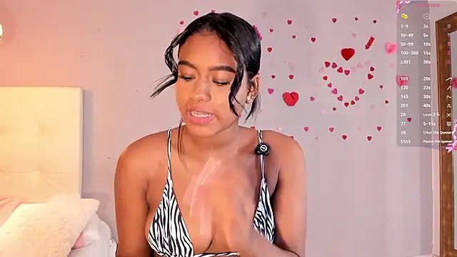 Melaniaa Roussee online show from April 6, 2:20 am