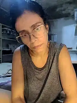 Snapshot of Cristotoza chatting on June 9, 6:25 am Cristotoza online show from June 9, 6:25 am