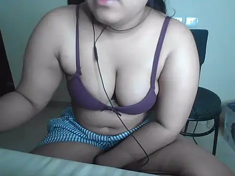 Bitchin Riya online show from April 5, 3:31 pm