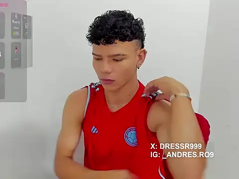 sebascuterouss online show from April 7, 11:21 am