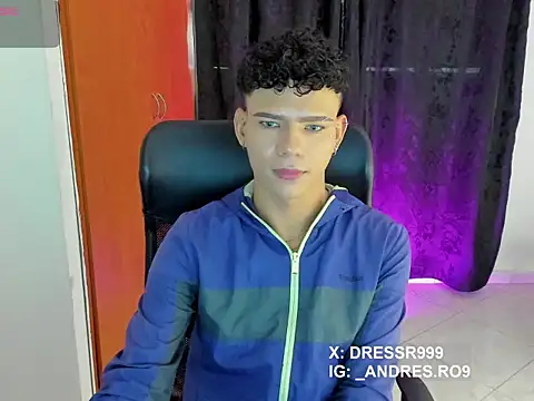 sebascuterouss online show from April 12, 11:26 am