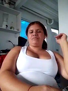 Zafiro MD online show from April 16, 10:45 pm