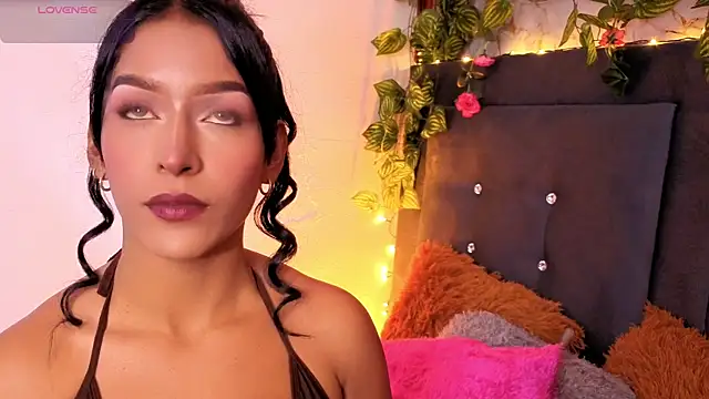 Alisse Storm online show from April 9, 12:32 pm