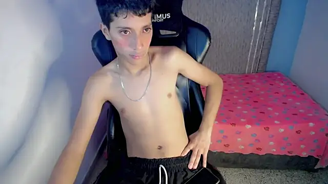 Yei lee  online show from April 16, 4:57 am