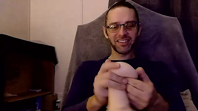 barebearstudio online show from April 5, 10:12 am