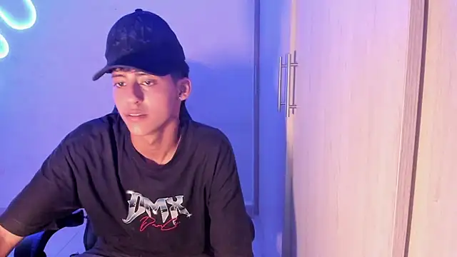 dante martinez online show from April 16, 8:53 pm