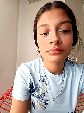 Lyra Siren online show from April 14, 4:35 pm