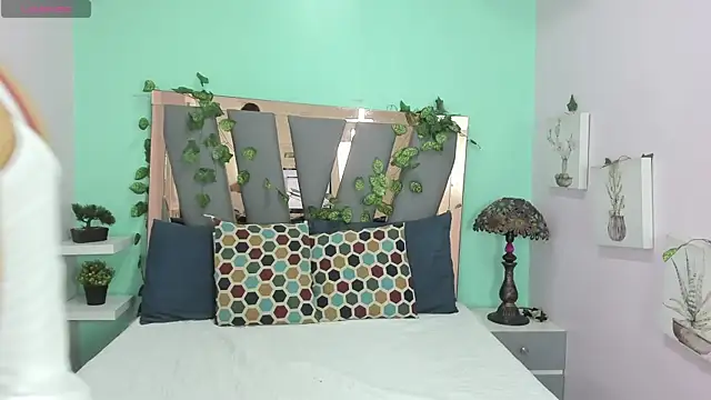 Alina Valmont online show from April 10, 7:18 pm