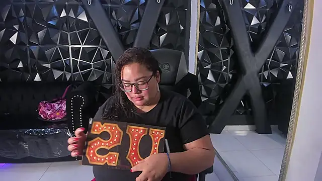 AbbyRogers1 online show from April 14, 3:23 am