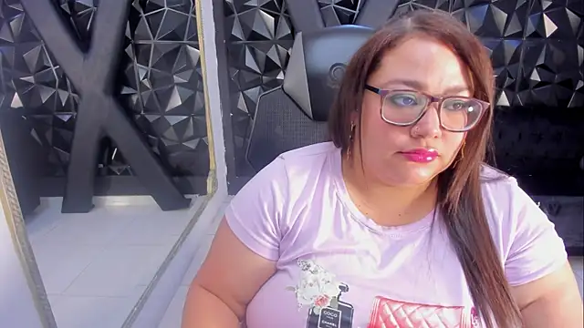 AbbyRogers1 online show from April 18, 3:10 am