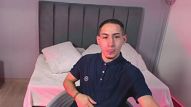 jhan vassilis online show from April 4, 11:51 am