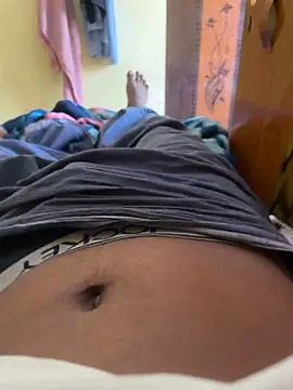 jiwoox online show from April 9, 6:30 am