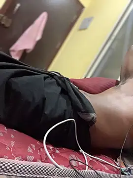 jiwoox online show from April 25, 10:18 am