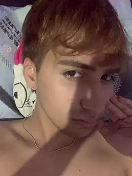 JeremySanders1  online show from April 6, 10:54 pm