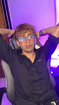 JeremySanders1  online show from April 11, 3:11 am