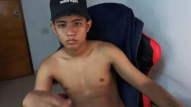 darknigthx online show from April 4, 4:11 am