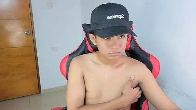 darknigthx online show from April 9, 4:01 am