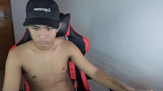 darknigthx online show from April 16, 11:51 pm