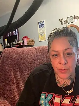 Kitty bang online show from April 15, 7:21 pm