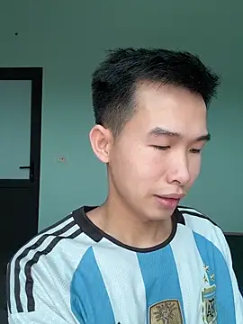 tuanhip online show from April 5, 3:04 am