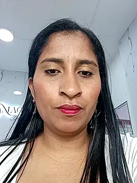 SofiaMendez1  online show from April 16, 4:19 pm